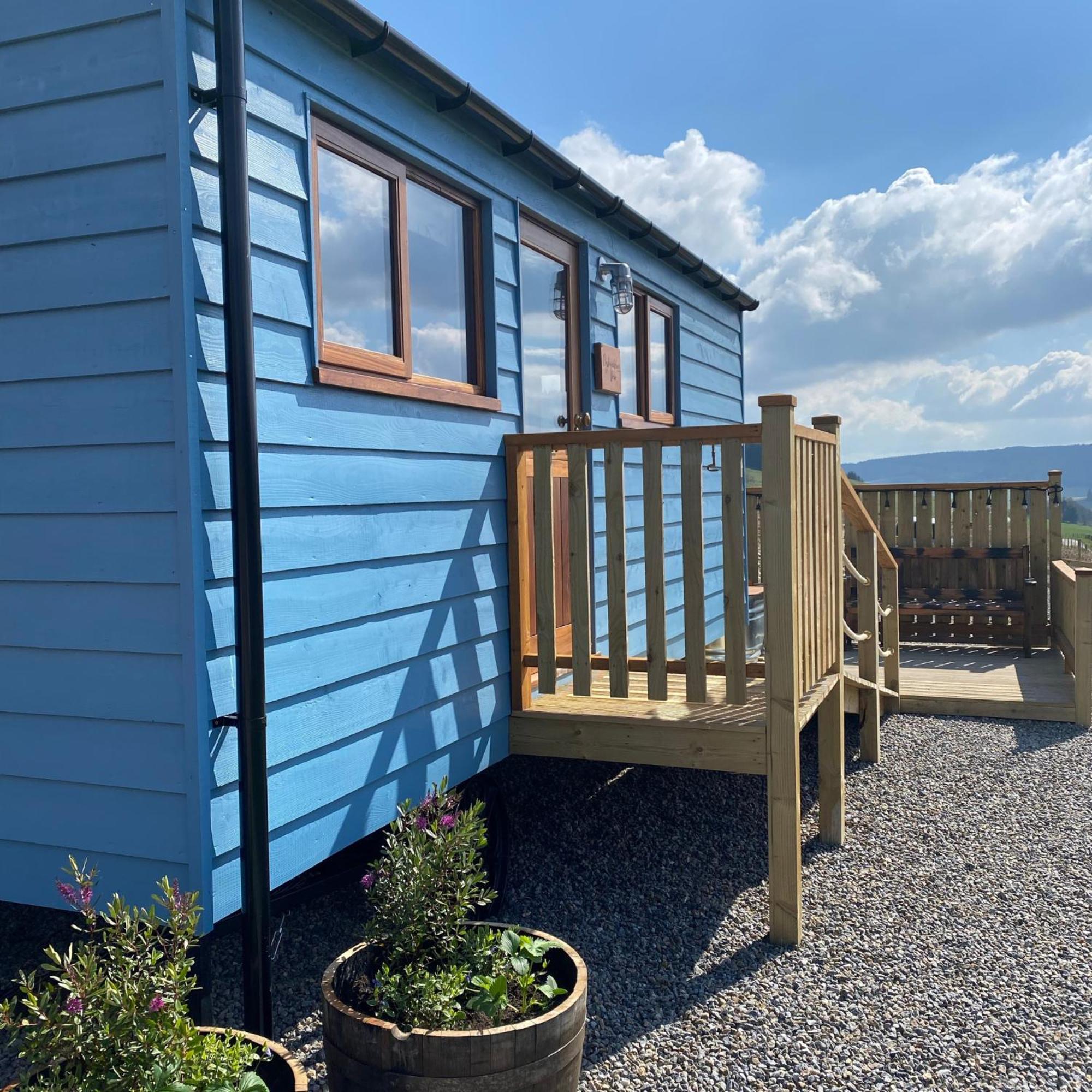 Ledmacoy Shepherds Huts Lodge *